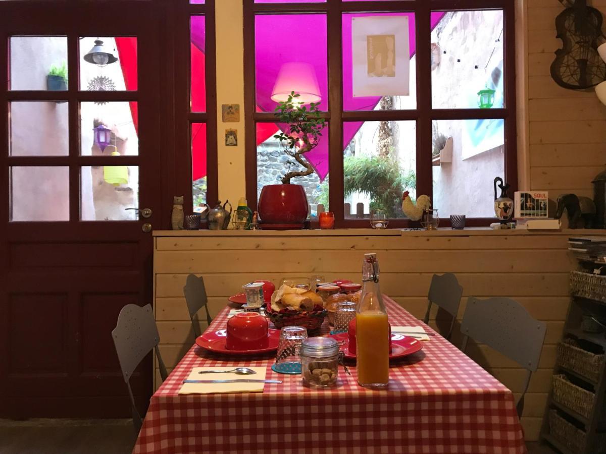 une coquille sous l’oreiller Le Puy-en-Velay Extérieur photo